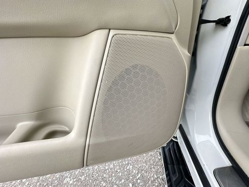 Used 2016 INFINITI QX80 4WD w/ Deluxe Technology Package image 25