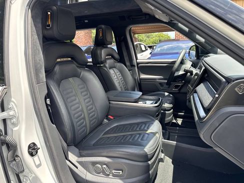 Used 2024 Rivian R1S Adventure AWD/4WD image 9