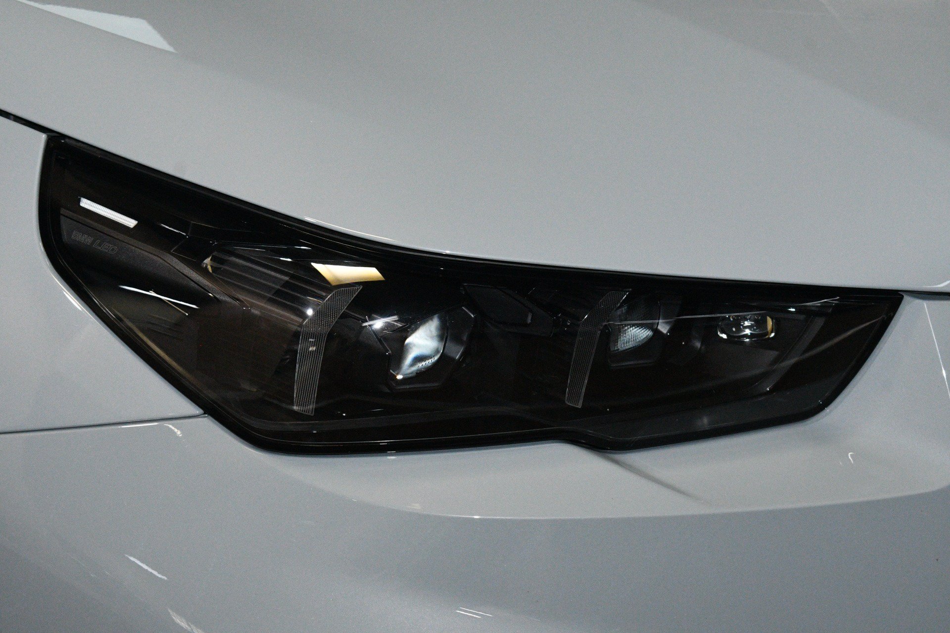 Used 2025 BMW M5 w/ Carbon Package AWD/4WD image 58