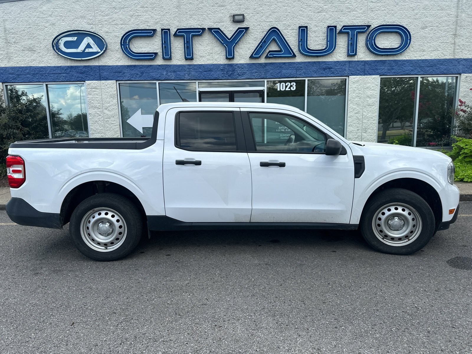 Used 2023 Ford Maverick XL w/ Equipment Group 100A Standard AWD/4WD image 3