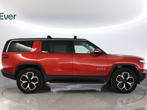 Used 2023 Rivian R1S Adventure AWD/4WD image 13