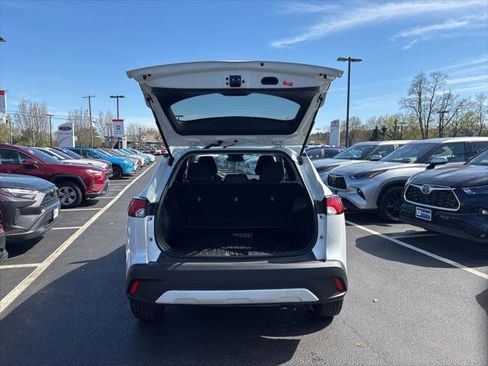 Certified 2023 Toyota Corolla Cross LE AWD/4WD image 6