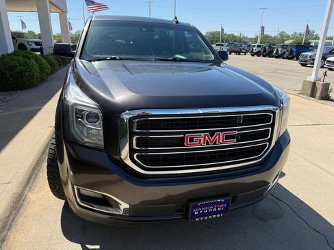 Used 2015 GMC Yukon XL SLT w/ HD Trailering Package image 3