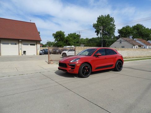 Used 2018 Porsche Macan GTS AWD/4WD image 4