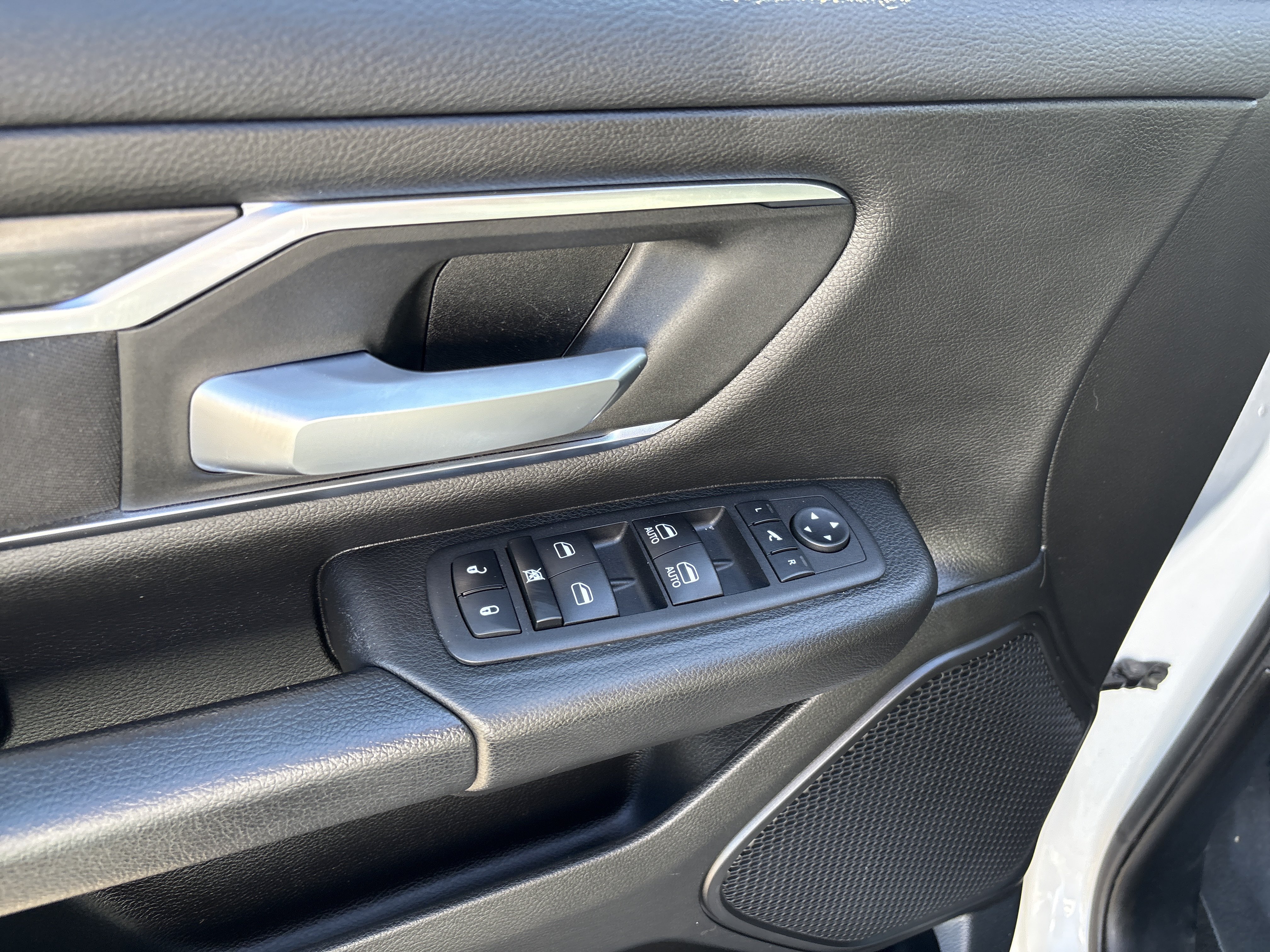 Used 2024 RAM 1500 Big Horn AWD/4WD image 16