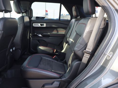 Used 2023 Ford Explorer ST-Line w/ Class IV Trailer Tow Package image 10