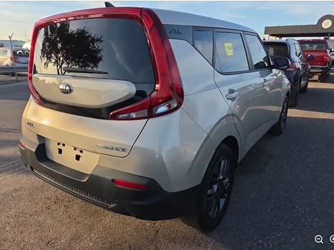 Used 2020 Kia Soul EX FWD image 5