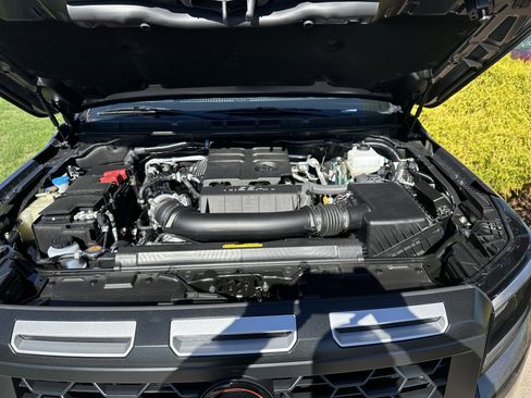 New 2026 Nissan Frontier PRO-4X w/ Pro-4x Convenience Package image 16