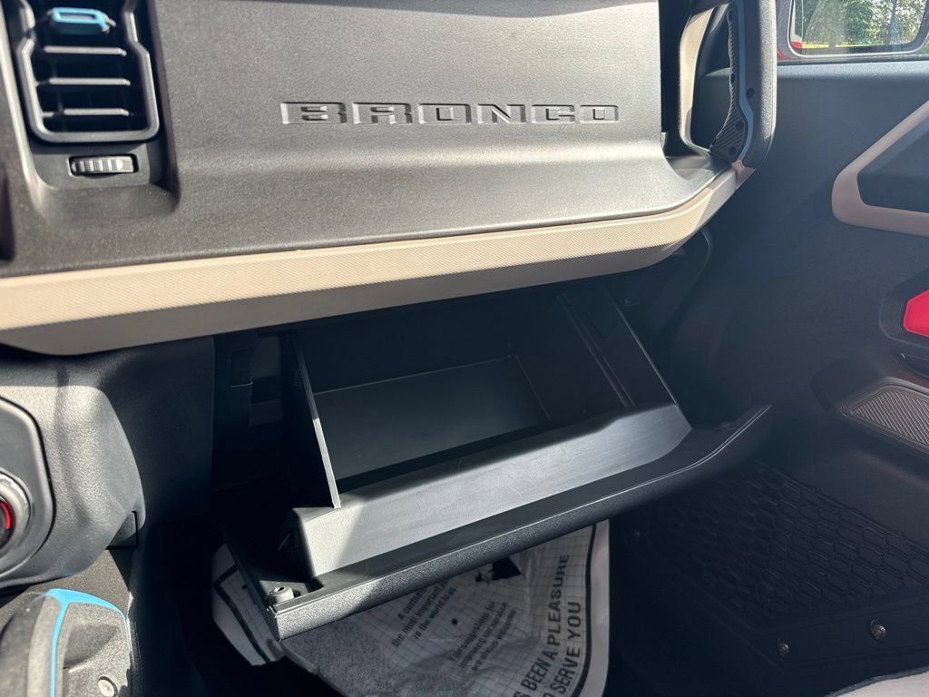 Used 2022 Ford Bronco Wildtrak AWD/4WD image 45