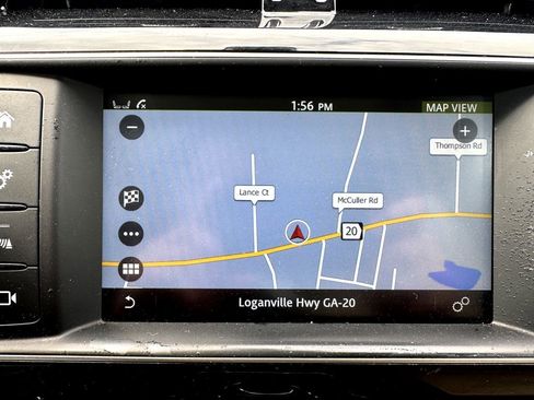 Used 2017 Jaguar F-PACE Prestige image 4