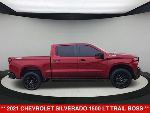 Used 2021 Chevrolet Silverado 1500 LT Trail Boss AWD/4WD image 9