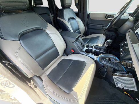 Used 2024 Ford Bronco Wildtrak AWD/4WD image 15