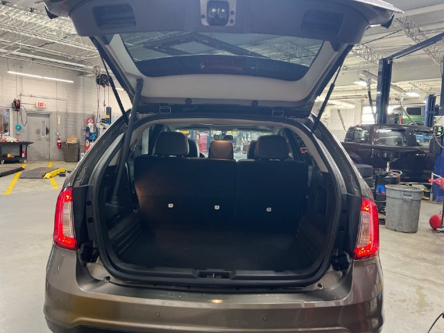 Used 2013 Ford Edge SEL FWD image 24