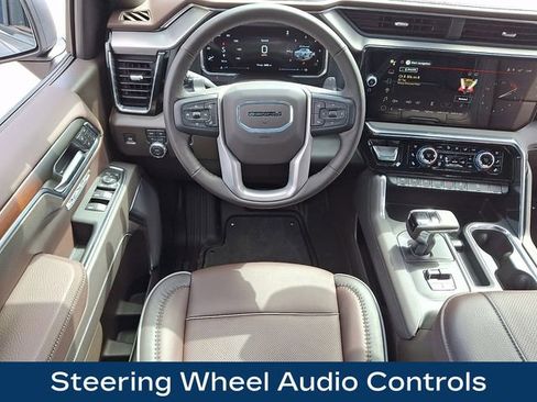 Used 2026 GMC Sierra 1500 Denali image 3