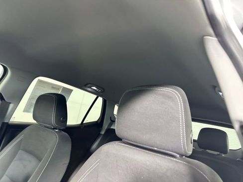 Used 2023 GMC Terrain SLE w/ Driver Convenience Package image 12