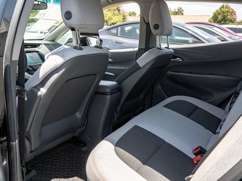 Used 2020 Chevrolet Bolt LT FWD image 9