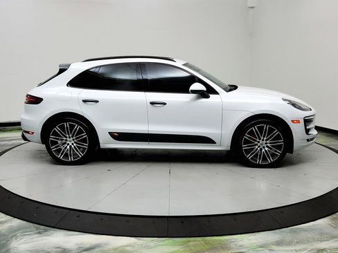 Used 2017 Porsche Macan GTS image 4