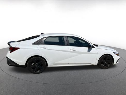 Used 2026 Hyundai Elantra Sport FWD image 16