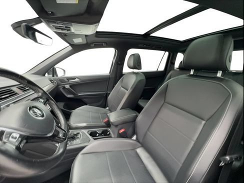 Used 2021 Volkswagen Tiguan SE R-Line FWD image 18