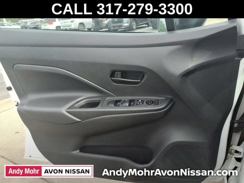 Used 2023 Nissan Versa S FWD image 13