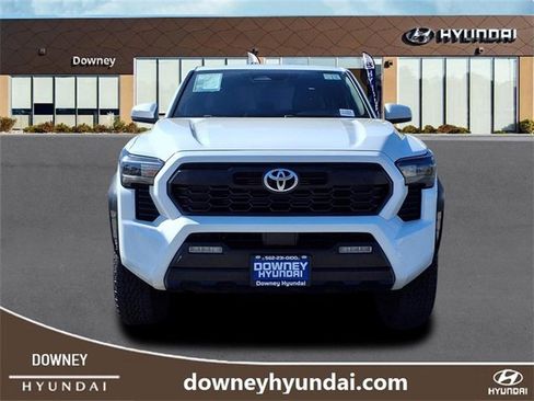 Used 2024 Toyota Tacoma TRD Off-Road image 2