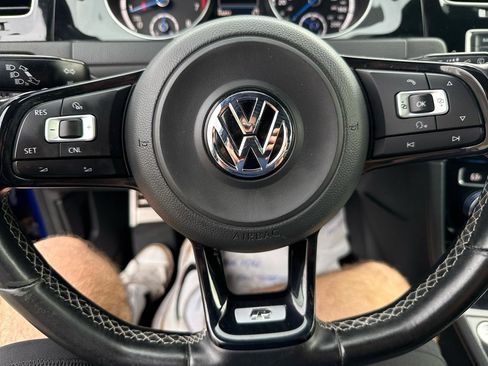 Used 2017 Volkswagen Golf 4-Door AWD/4WD image 13