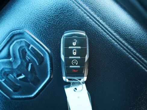 Used 2024 RAM 1500 Laramie AWD/4WD image 40