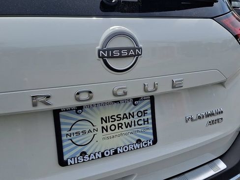 Used 2023 Nissan Rogue Platinum w/ Platinum Premium Package AWD/4WD image 31