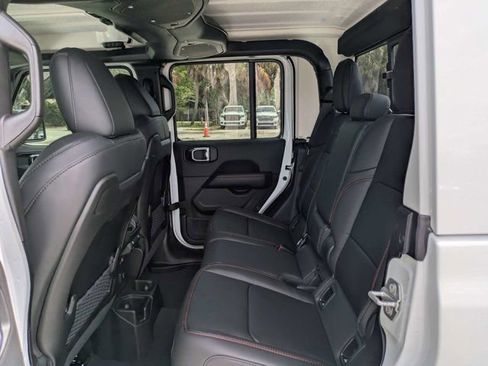 New 2026 Jeep Gladiator Rubicon AWD/4WD image 14