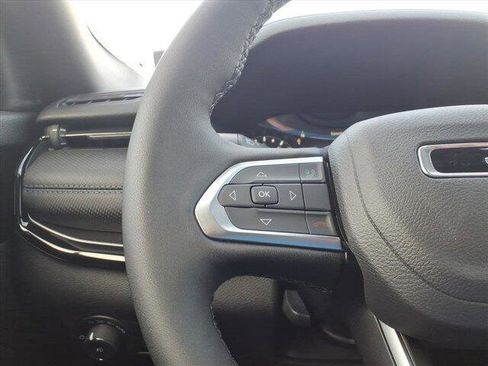 New 2026 Jeep Compass Latitude AWD/4WD image 21