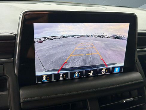 Used 2021 Chevrolet Tahoe LT w/ LT Signature Package RWD image 26