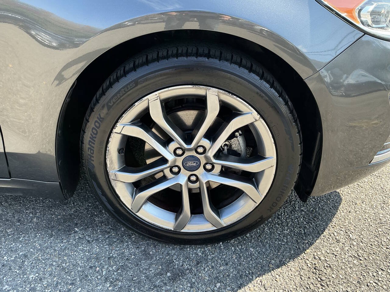 Used 2019 Ford Fusion SEL FWD image 11