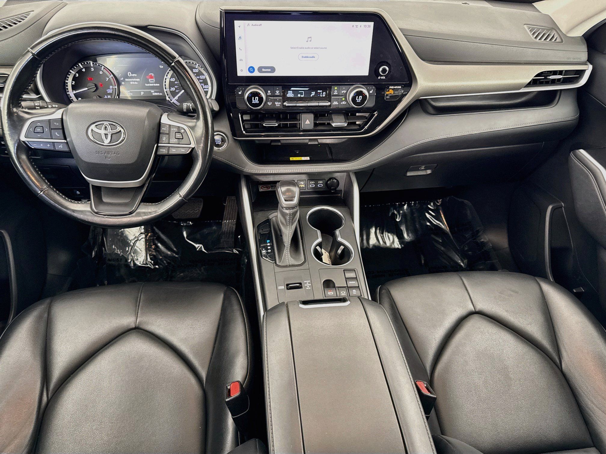 Used 2023 Toyota Highlander XLE FWD image 25