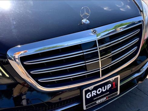 Used 2019 Mercedes-Benz S 560 4MATIC Sedan image 30