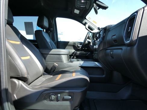 Used 2023 GMC Sierra 2500 AT4 w/ Gooseneck/5TH Wheel Package AWD/4WD image 14