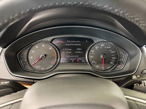 Certified 2023 Audi Q5 2.0T Premium w/ Convenience Package image 10