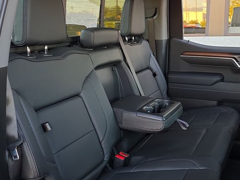 Used 2025 GMC Sierra 1500 Denali image 34