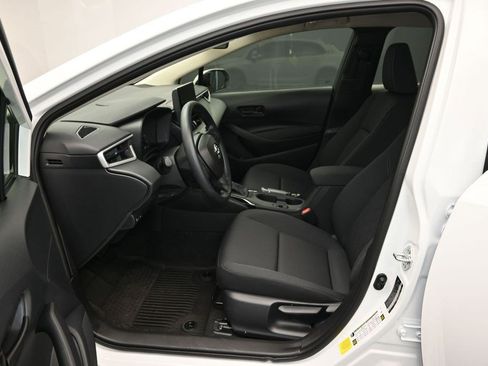 Used 2025 Toyota Corolla LE w/ LE Premium Package FWD image 11