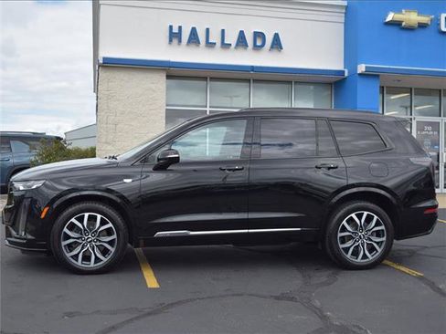 Used 2021 Cadillac XT6 Sport image 8