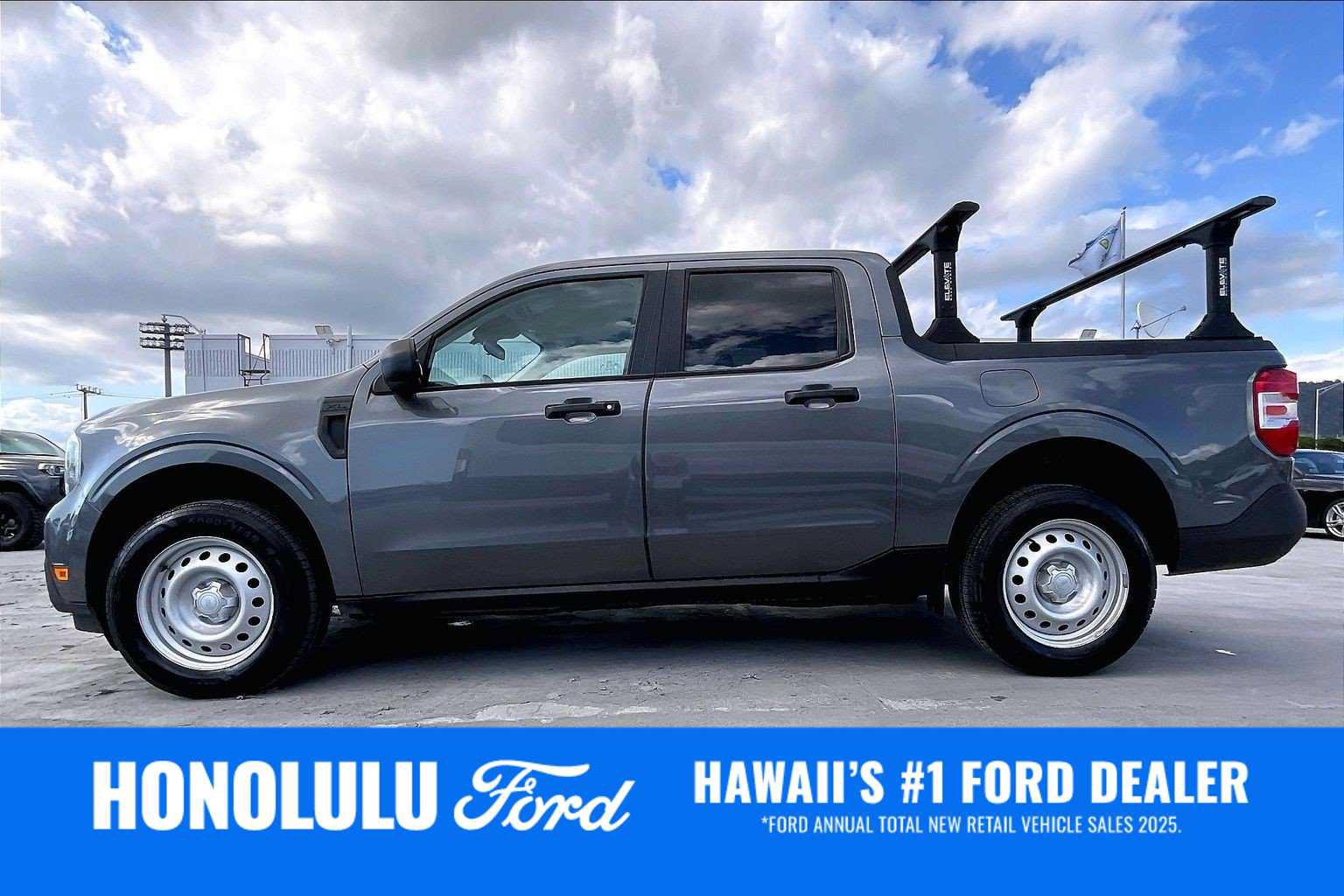 Used 2022 Ford Maverick XL FWD image 3