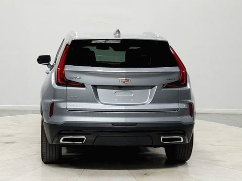 Used 2024 Cadillac XT4 Premium Luxury image 6