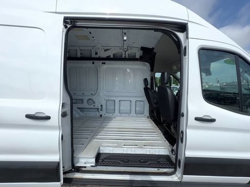 Used 2025 Ford Transit 250 148 High Roof AWD image 20