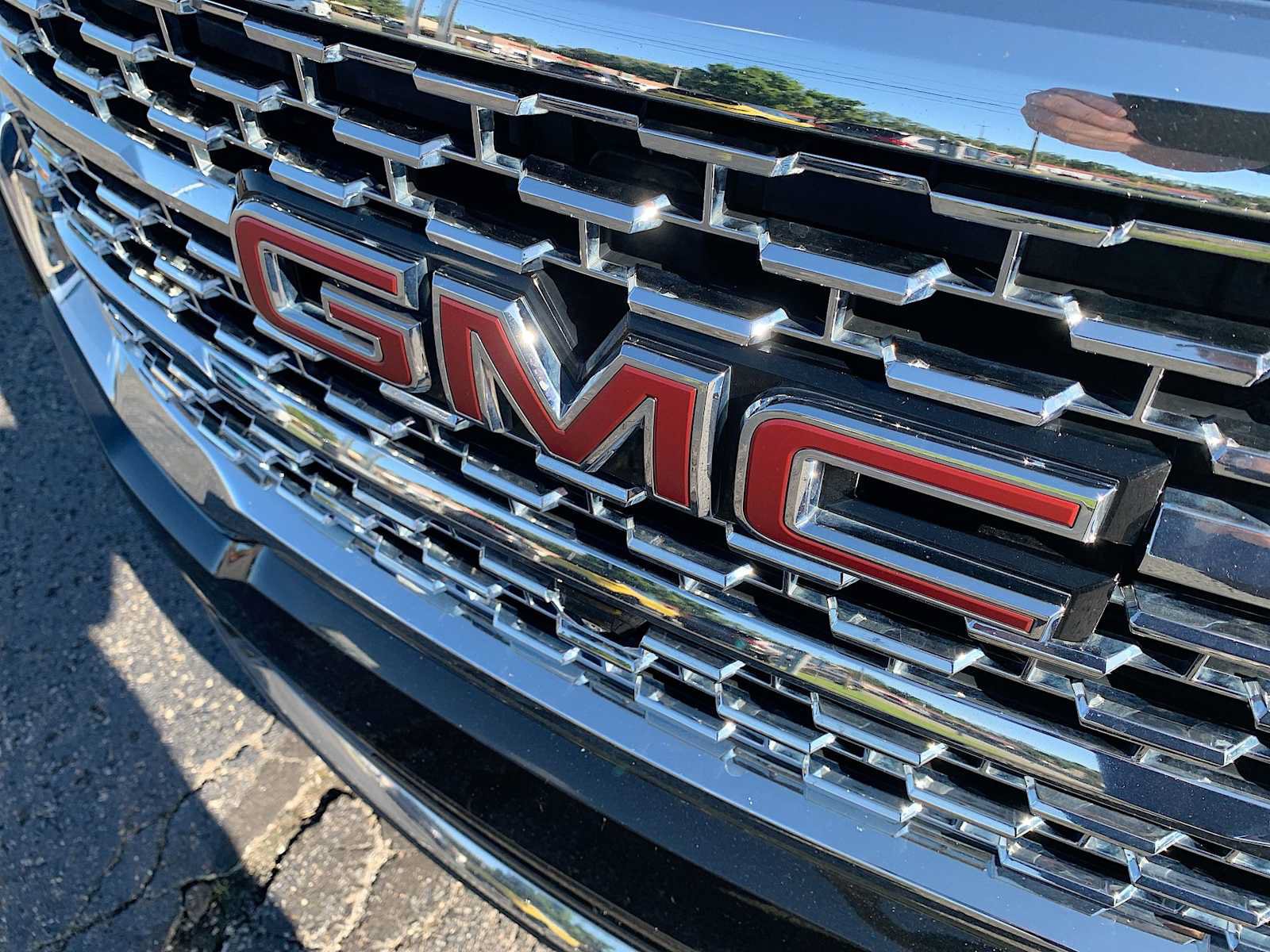 Certified 2023 GMC Acadia Denali w/ Denali Ultimate Package AWD/4WD image 32