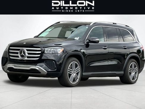 Used 2024 Mercedes-Benz GLS 450 4MATIC image 8