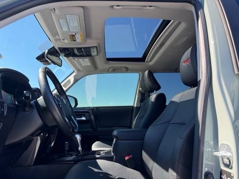 Certified 2023 Toyota 4Runner TRD Off-Road Premium w/ Moonroof Package AWD/4WD image 29