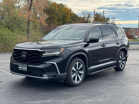 Certified 2025 Honda Pilot Elite image 8