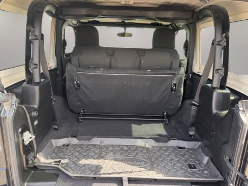 Used 2021 Jeep Wrangler Sport image 13