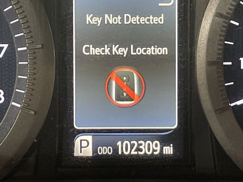 Used 2020 Toyota Sienna Limited Premium image 22