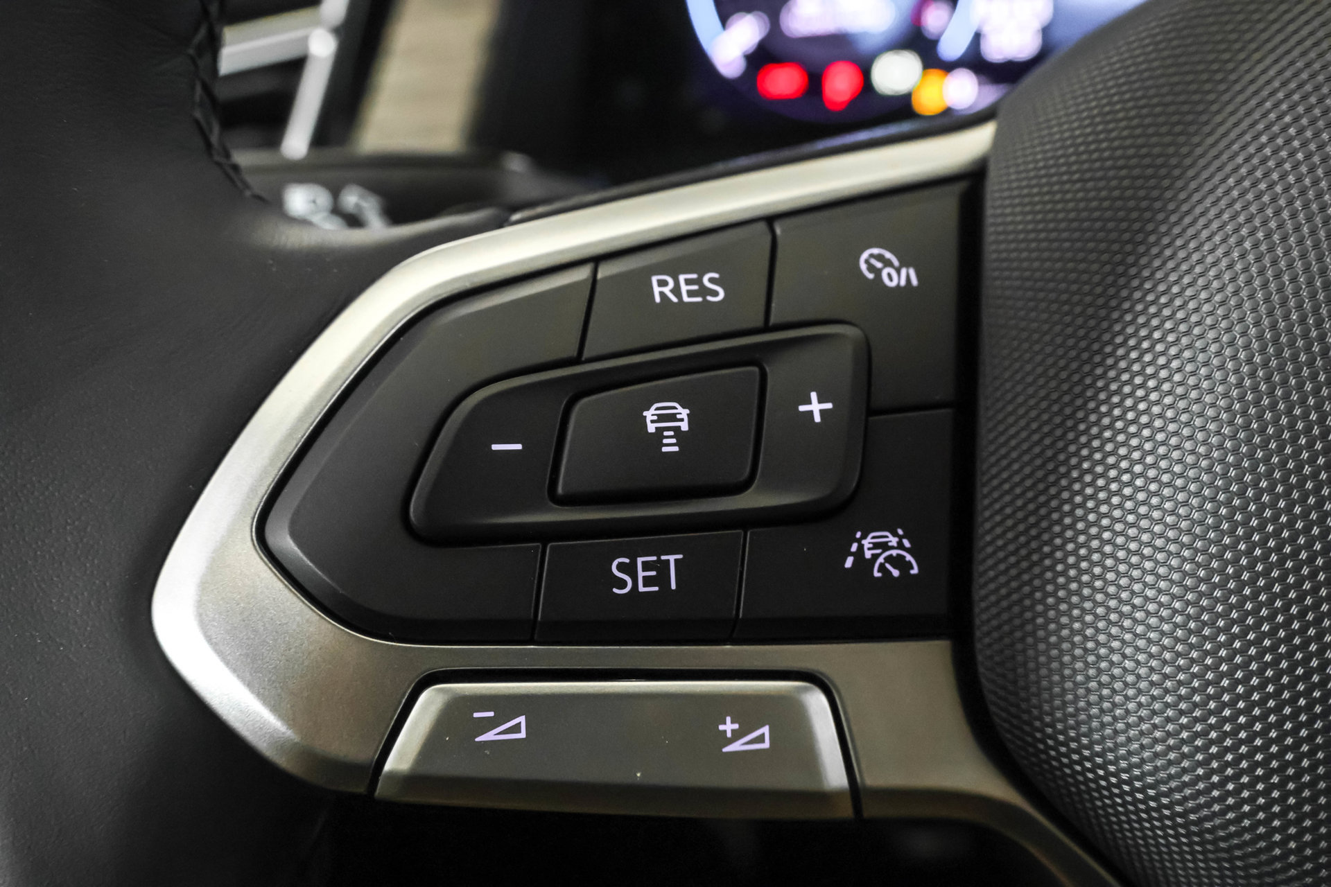 New 2026 Volkswagen Atlas SEL Premium R-Line AWD/4WD image 24