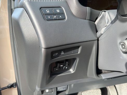 Certified 2025 Lexus LX 700h Overtrail AWD/4WD image 20